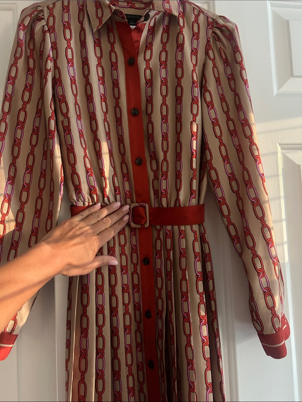 Ann Taylor Beige Chain-Print Long Sleeve Shirt Dress with Rust Trim